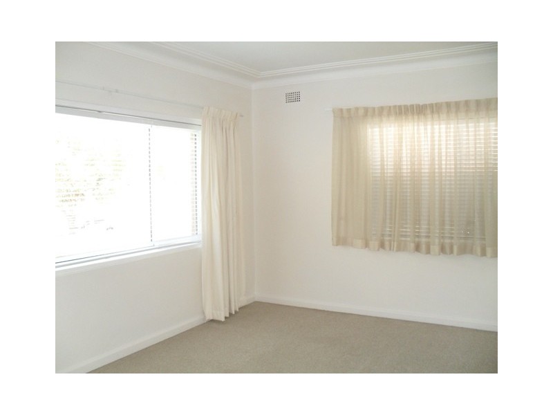 23 Oxford Falls Road, Beacon Hill NSW 2100