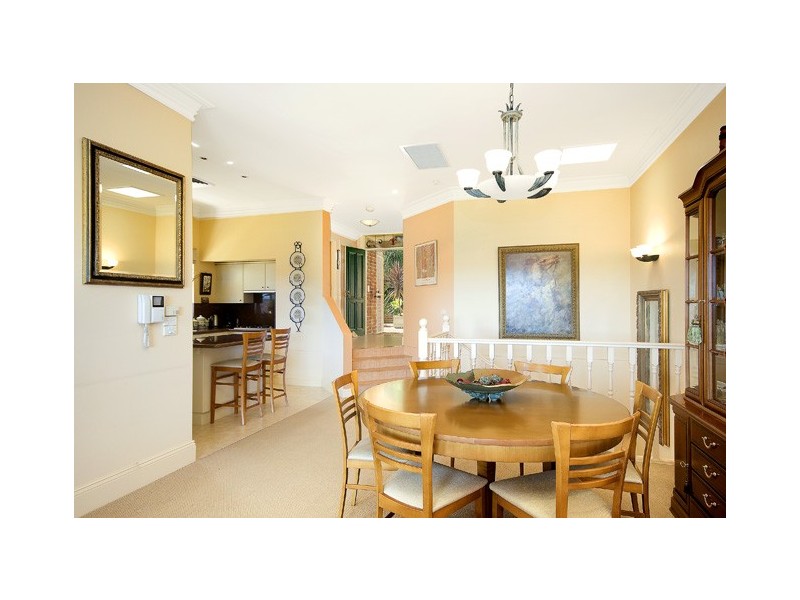 9A and 9B Kanangra Crescent, Clontarf NSW 2093