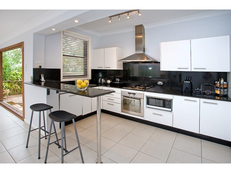 10 Montauban Avenue, Seaforth NSW 2092