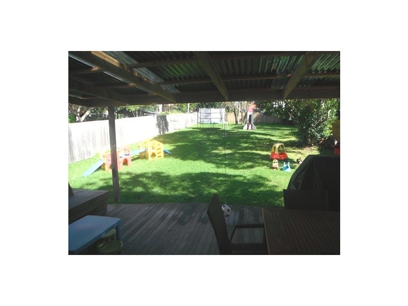 17 Fromelles Avenue, Seaforth NSW 2092