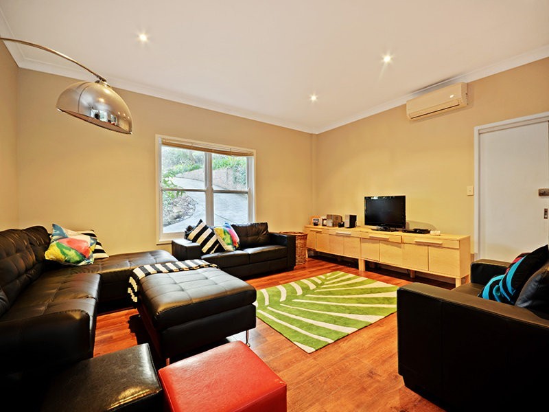 124 Clontarf Street, Seaforth NSW 2092