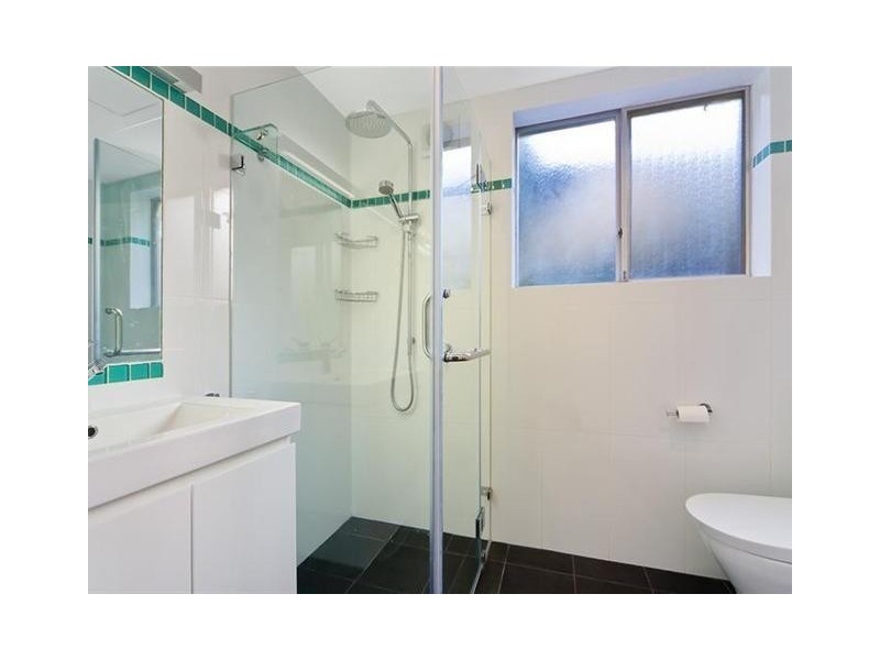 2/14 Lismore Avenue, Dee Why NSW 2099