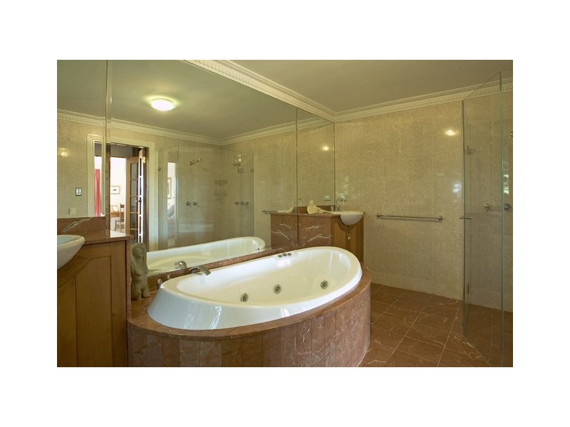 36 Macmillan Street, Seaforth NSW 2092