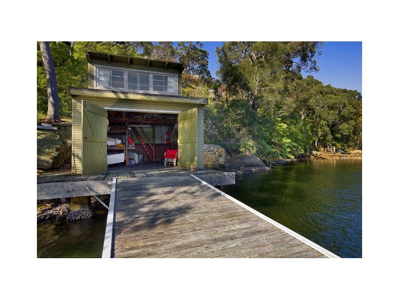 2 and 2a Abernethy Street (Enter via the end of Sangrado), Seaforth NSW 2092