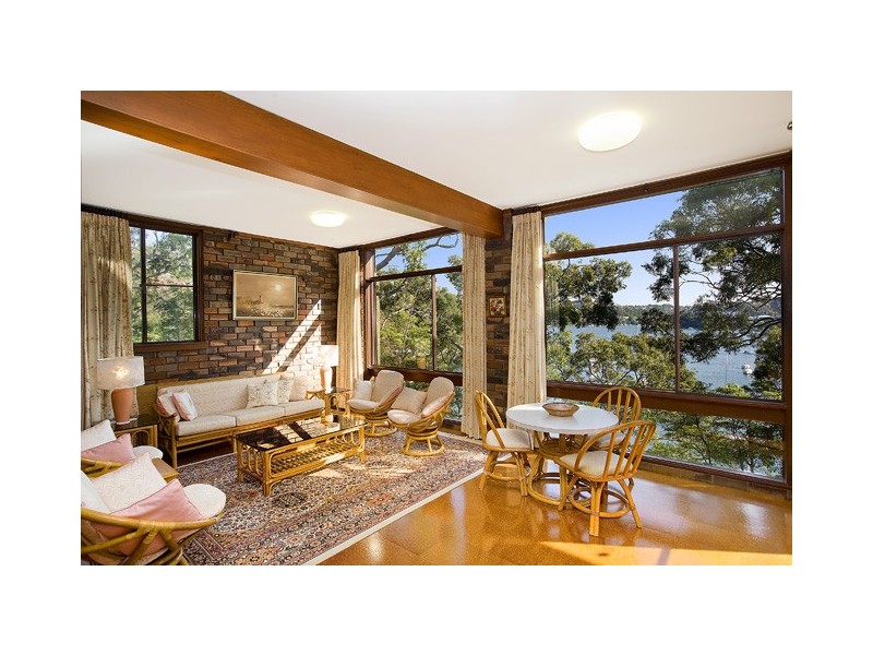 2 and 2a Abernethy Street (Enter via the end of Sangrado), Seaforth NSW 2092