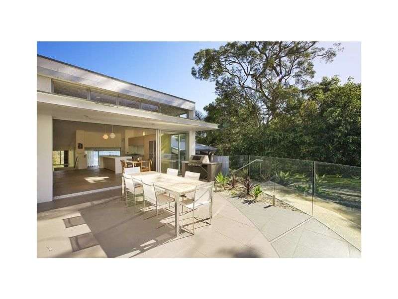8 Bligh Crescent, Seaforth NSW 2092