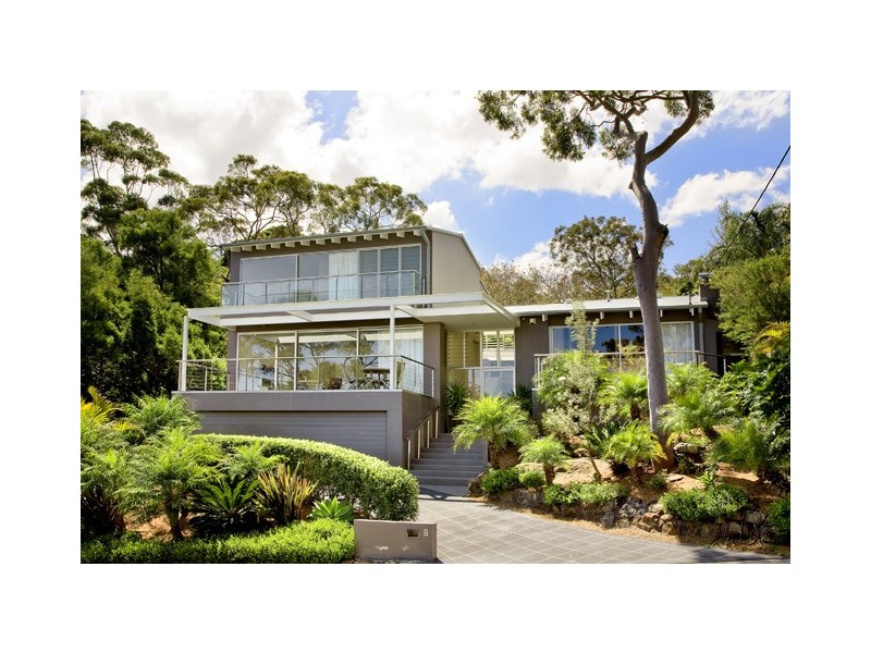 8 Bligh Crescent, Seaforth NSW 2092