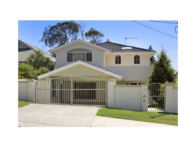 4 Peacock St, Seaforth NSW 2092