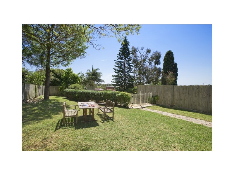 4 Peacock St, Seaforth NSW 2092