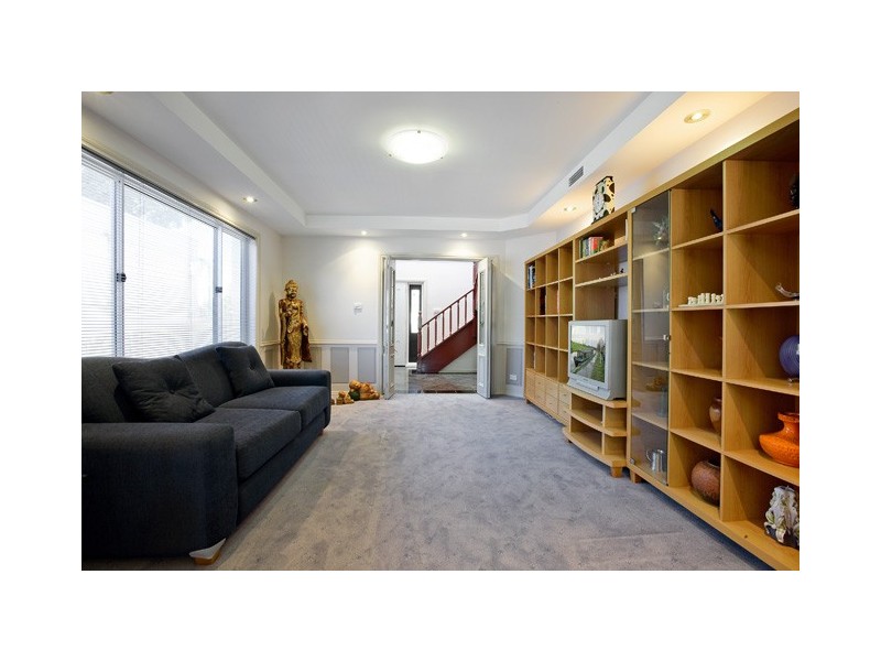 4 Peacock St, Seaforth NSW 2092