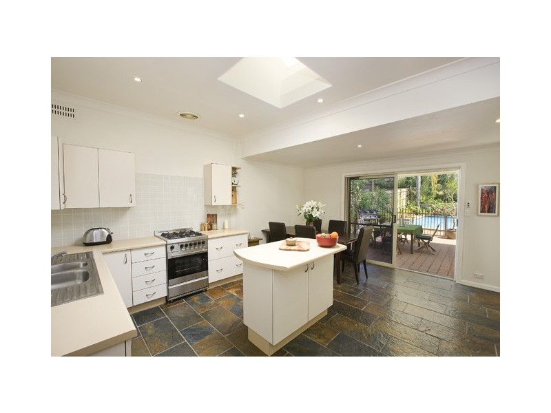 18 Alto Avenue, Seaforth NSW 2092