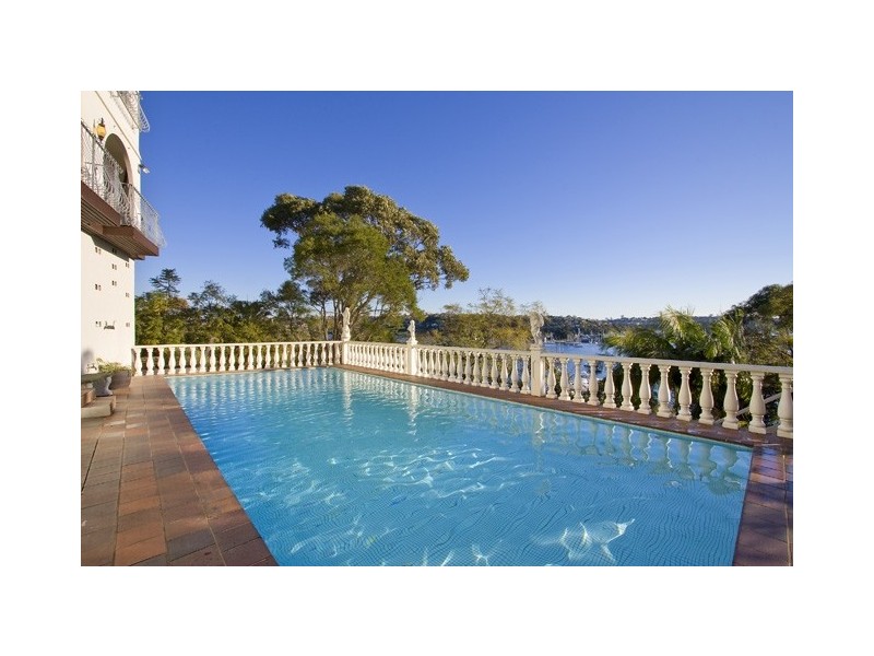 17 Peronne Avenue, Clontarf NSW 2093