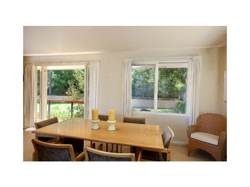 2 Harvey Street (East), Seaforth NSW 2092