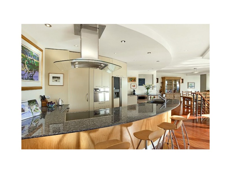 34 Gurney Crescent, Seaforth NSW 2092