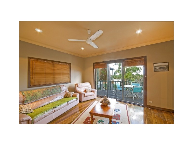 19 Lakeview Parade, Warriewood NSW 2102