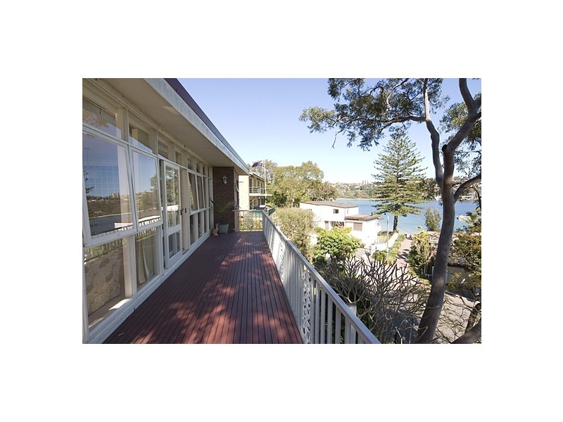 2 Monash Crescent, Clontarf NSW 2093