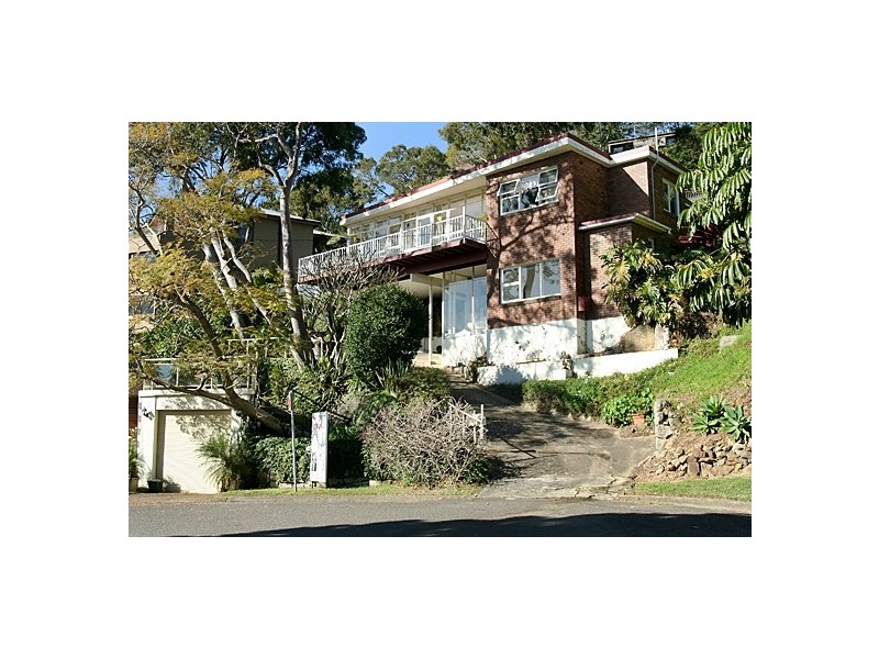 2 Monash Crescent, Clontarf NSW 2093