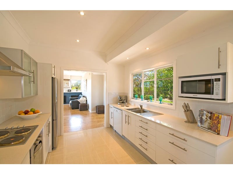 7 Acacia Road, Seaforth NSW 2092