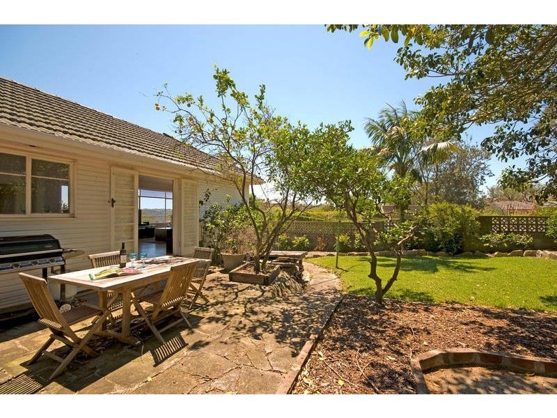 7 Acacia Road, Seaforth NSW 2092