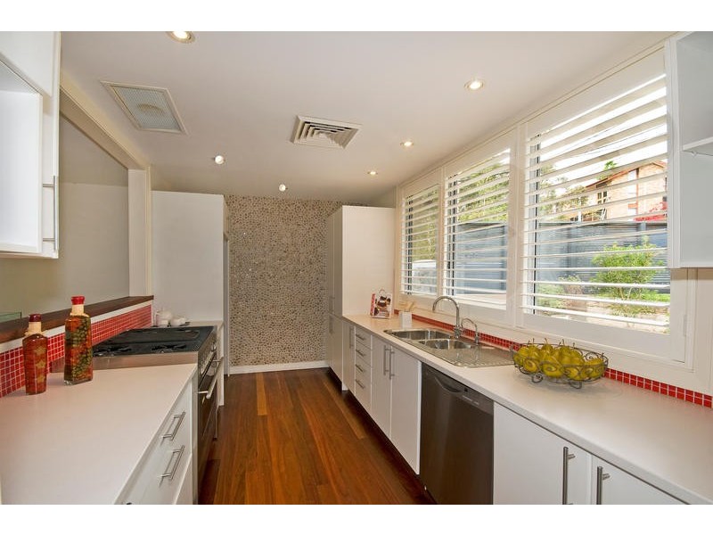 11 Towradgi Street, Narraweena NSW 2099