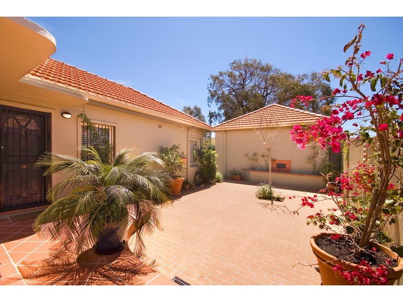 51 Peacock Street, Seaforth NSW 2092