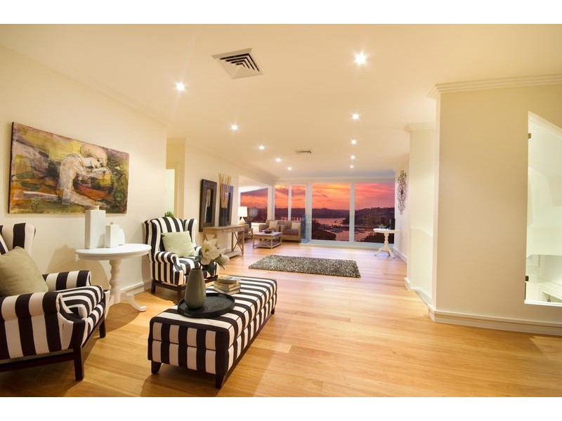 42 Peronne Avenue, Clontarf NSW 2093