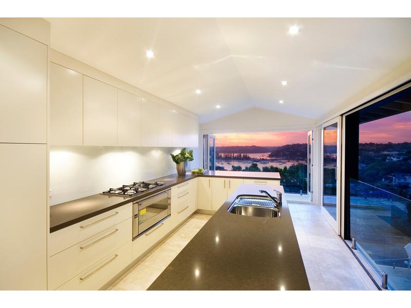 42 Peronne Avenue, Clontarf NSW 2093