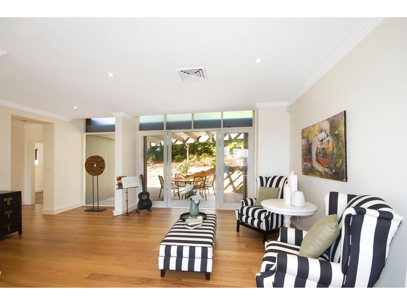 42 Peronne Avenue, Clontarf NSW 2093