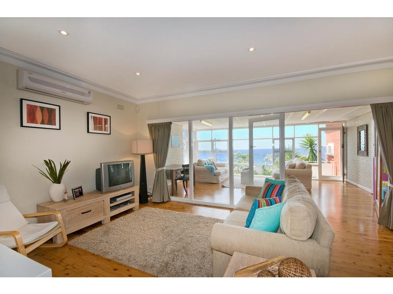 22 Lancaster Crescent, Collaroy NSW 2097