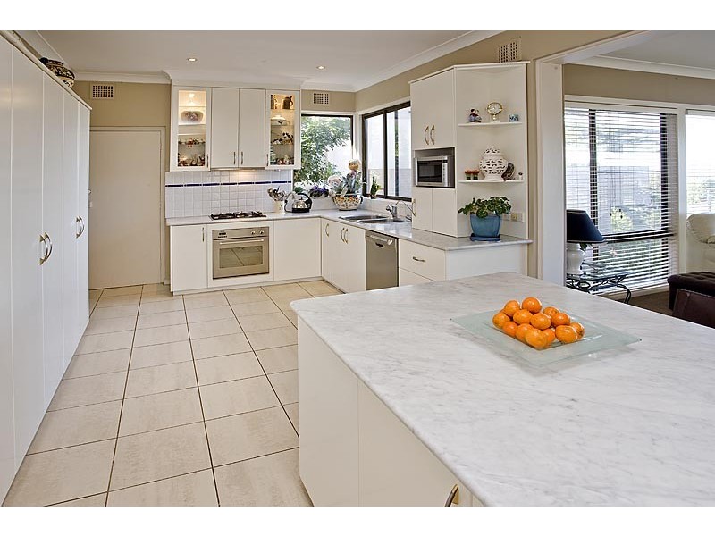 37 Edgecliffe Esplanade, Seaforth NSW 2092
