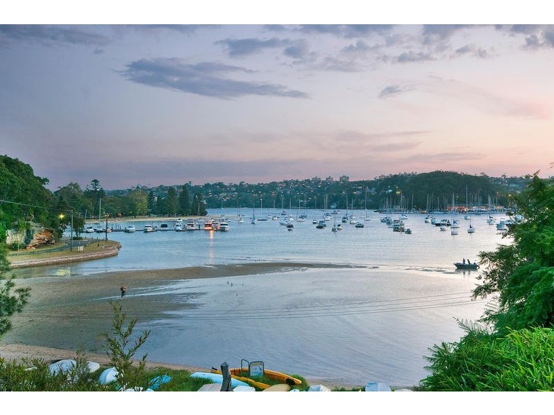 17 Sandy Bay Road, Clontarf NSW 2093