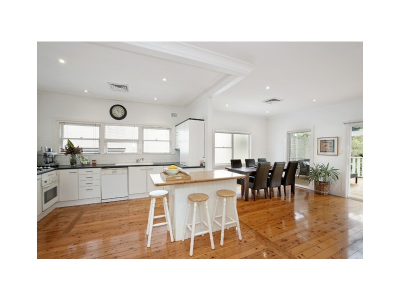 68  Kirkwood Street, Seaforth NSW 2092