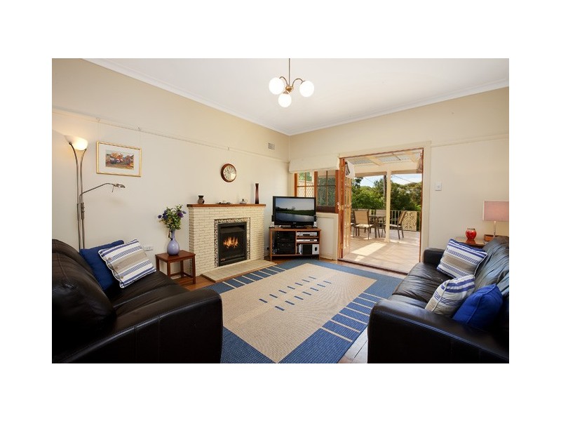 77 Clontarf Street, Seaforth NSW 2092