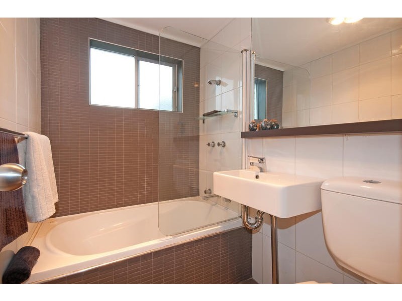 24/13 Fairway Close, Manly Vale NSW 2093