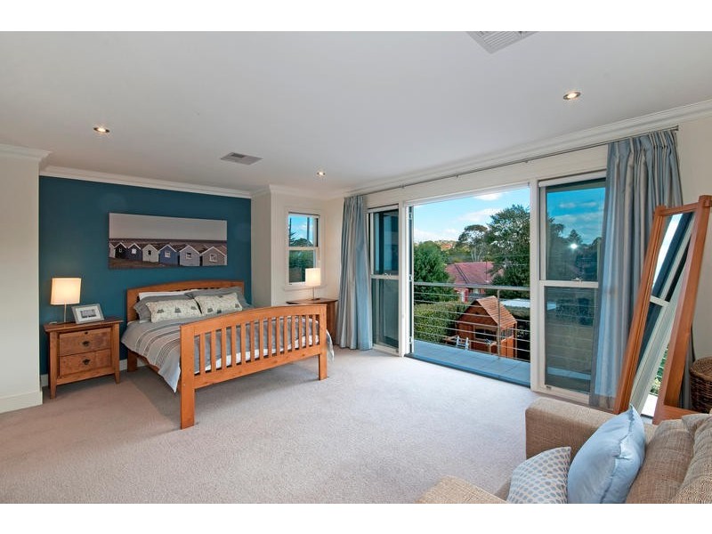 13 Palmerston Place, Seaforth NSW 2092