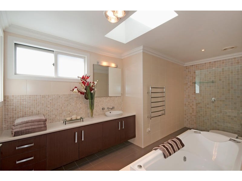 13 Palmerston Place, Seaforth NSW 2092