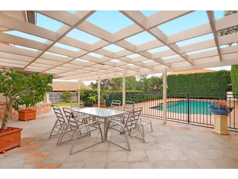 6 Borrowdale Place, Beacon Hill NSW 2100