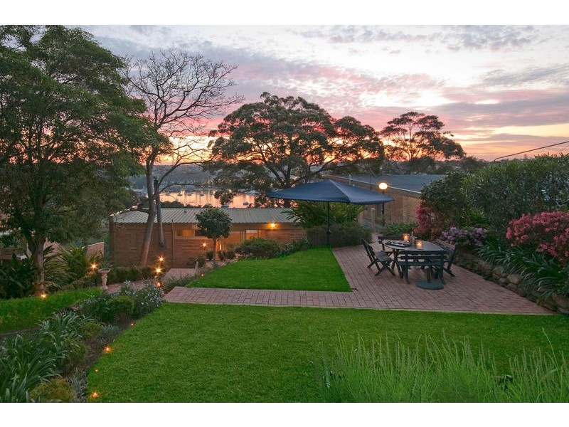 44 Peronne Avenue, Clontarf NSW 2093