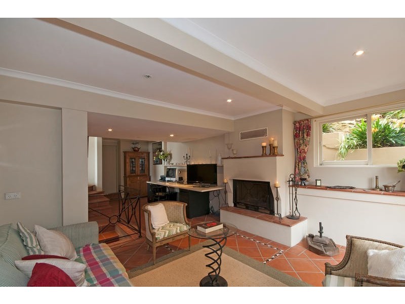 44 Peronne Avenue, Clontarf NSW 2093