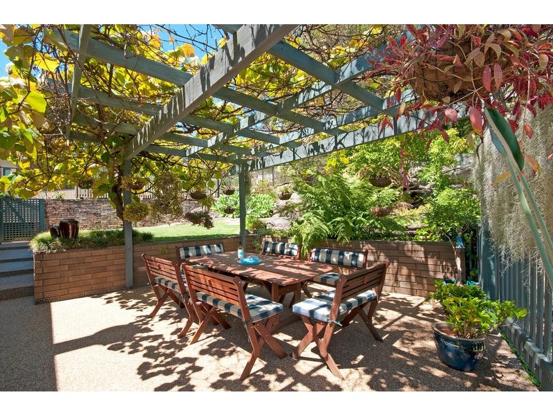 35 Derna Cres, Allambie Heights NSW 2100