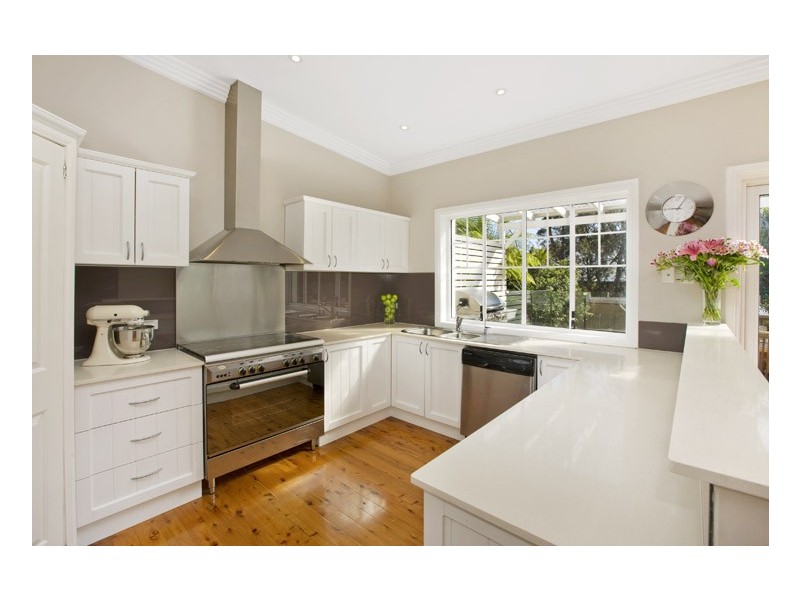 6 Baringa Avenue, Seaforth NSW 2092