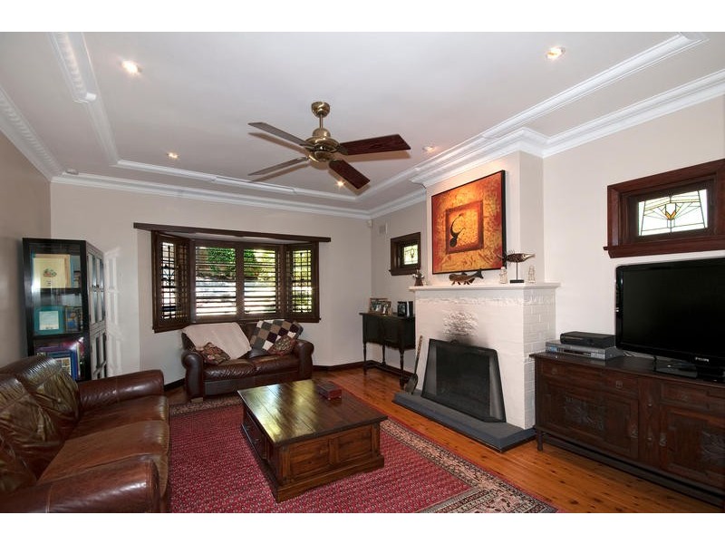 6 Wattle Avenue, Fairlight NSW 2094