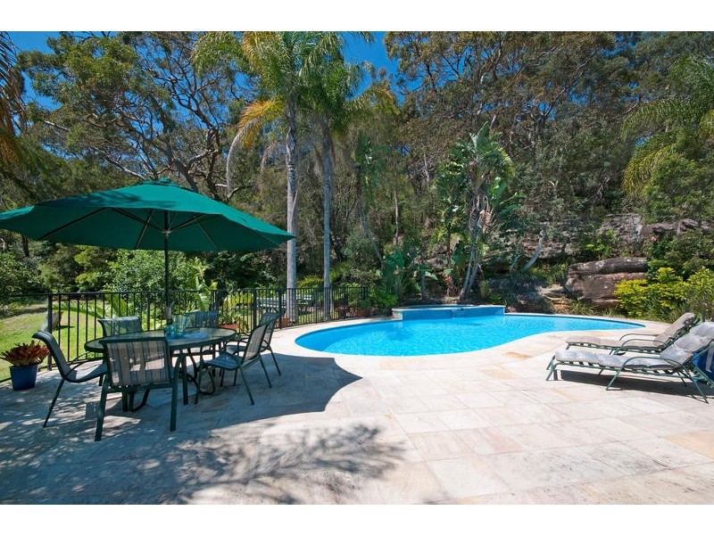 6 Bligh Crescent, Seaforth NSW 2092