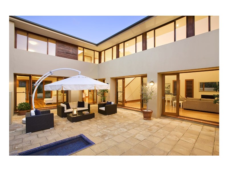 15 Golden Grove (Beacon Hill), Curl Curl NSW 2096