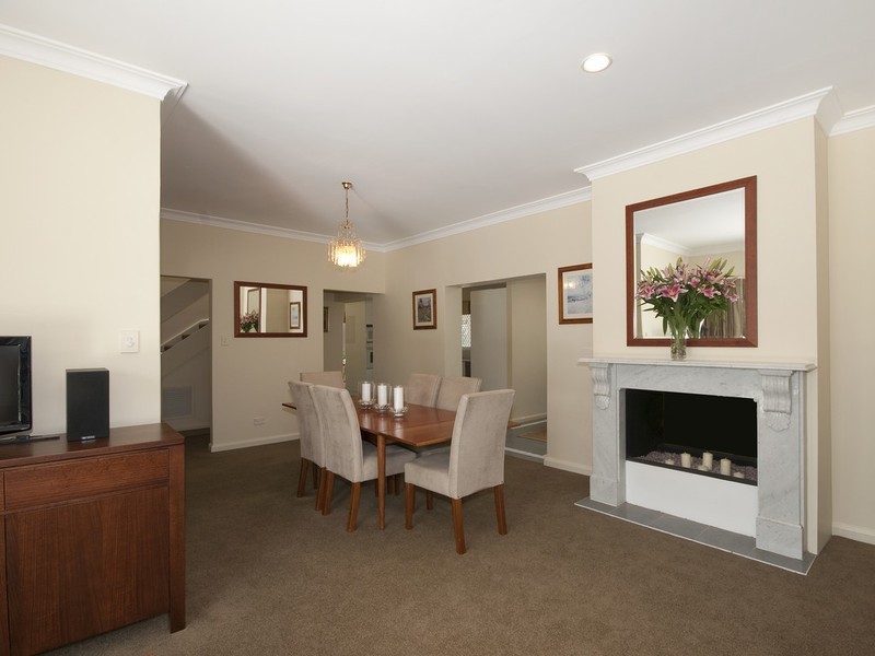 25 Richmond Road, Seaforth NSW 2092