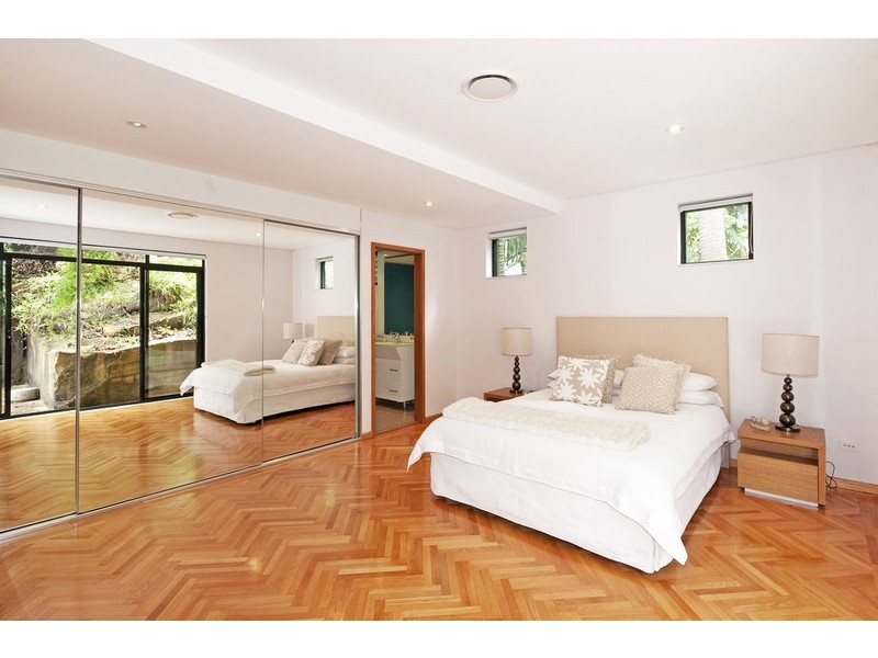 66b  Ponsonby Pde, Seaforth NSW 2092