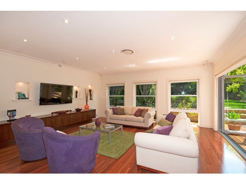 63 Fromelles Avenue, Seaforth NSW 2092