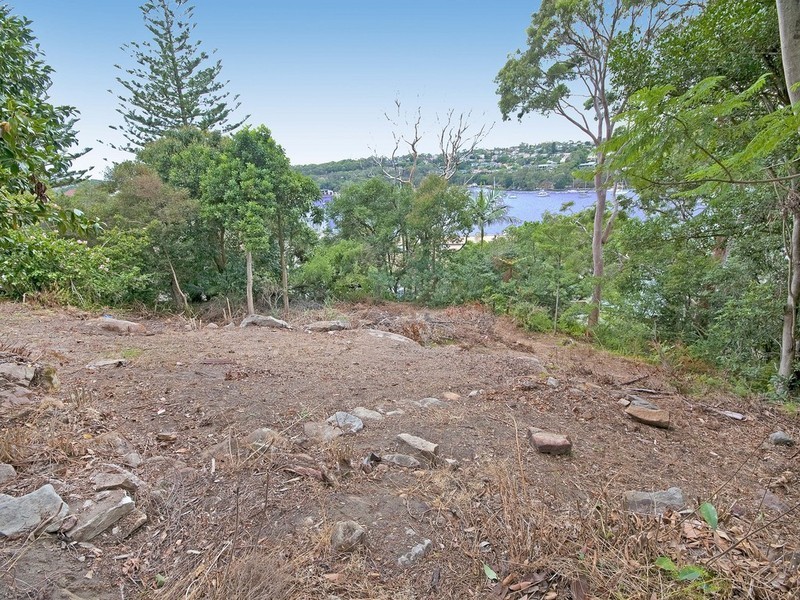 31 Seaforth Crescent (enter from Laura St), Seaforth NSW 2092