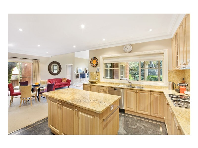 13 Lone Pine Place, North Balgowlah NSW 2093