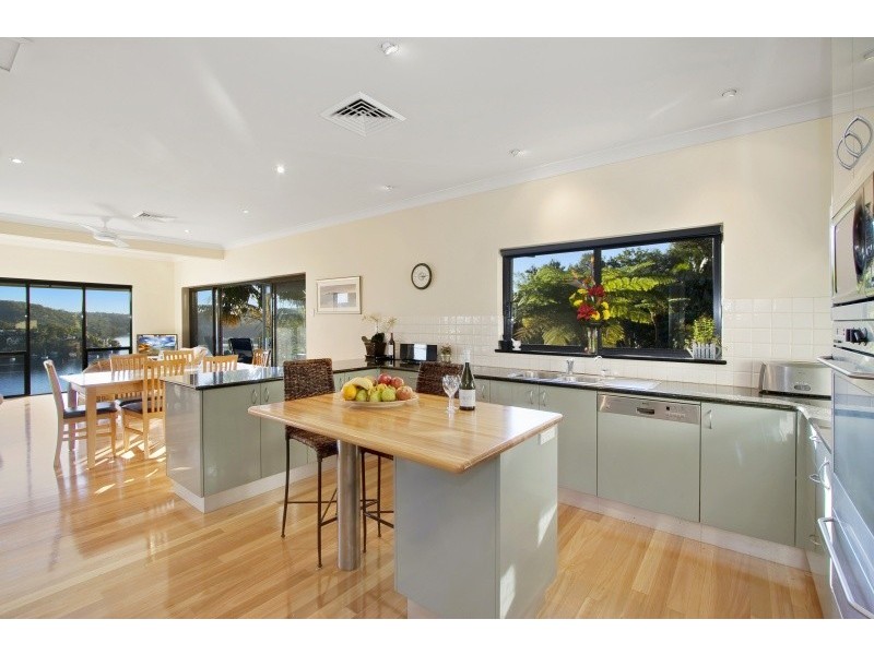 16 Abernethy Street, Seaforth NSW 2092